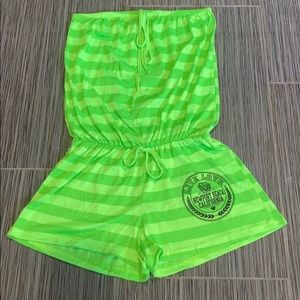 Popular Sports cute green romper Size M